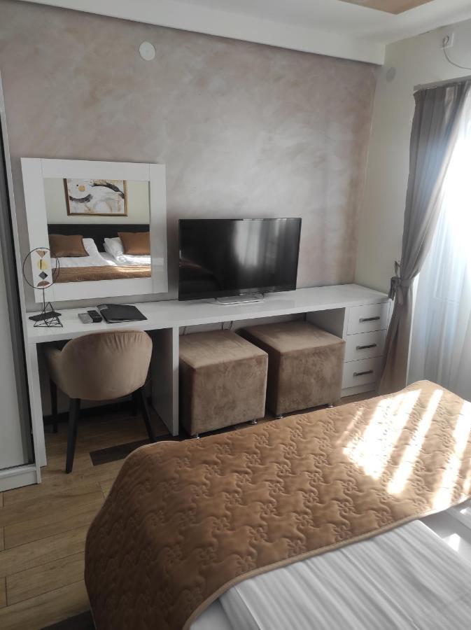 Prima Lux Apartments & Studio Nis Bagian luar foto