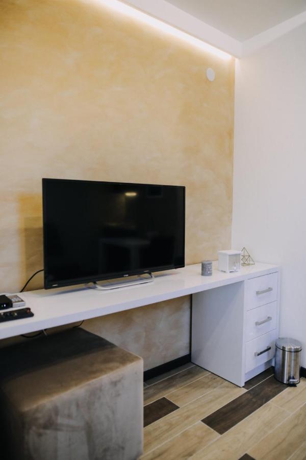 Prima Lux Apartments & Studio Nis Bagian luar foto