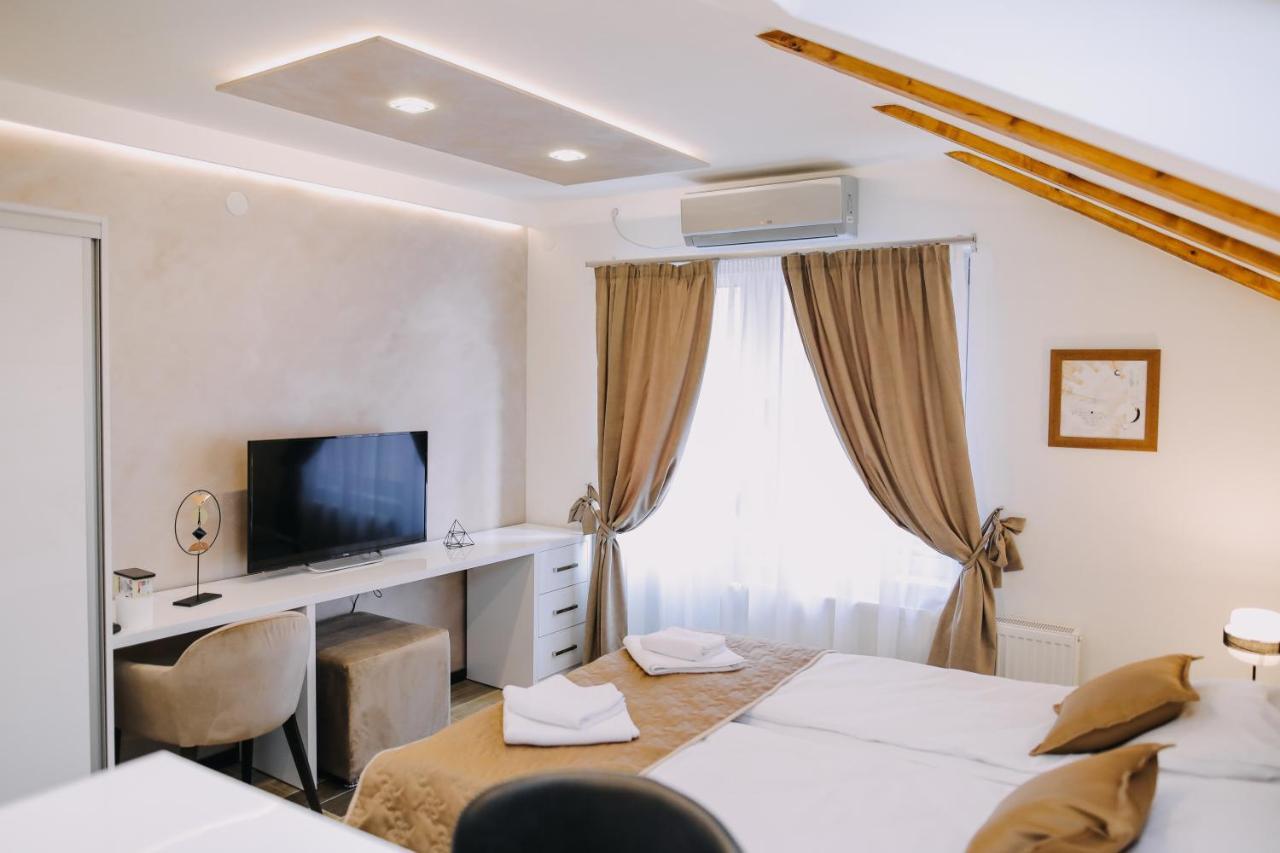 Prima Lux Apartments & Studio Nis Bagian luar foto