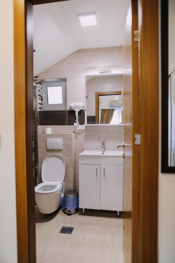 Prima Lux Apartments & Studio Nis Bagian luar foto