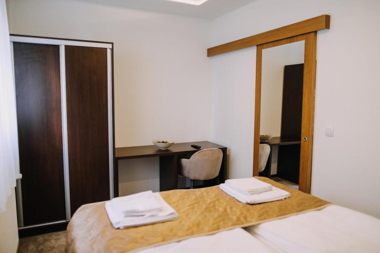 Prima Lux Apartments & Studio Nis Bagian luar foto