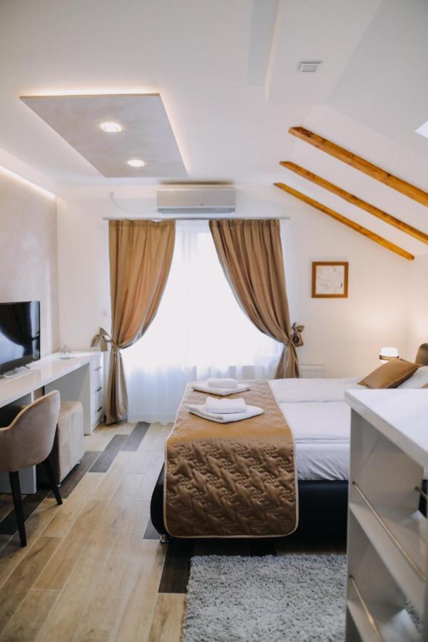 Prima Lux Apartments & Studio Nis Bagian luar foto