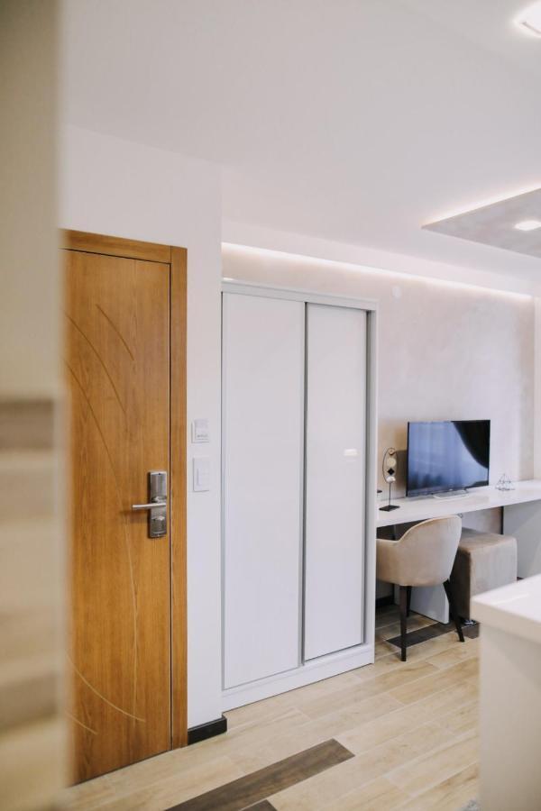 Prima Lux Apartments & Studio Nis Bagian luar foto